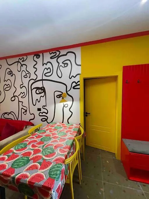 The House Of Colors Apartamento Tirana 0*,  Albânia