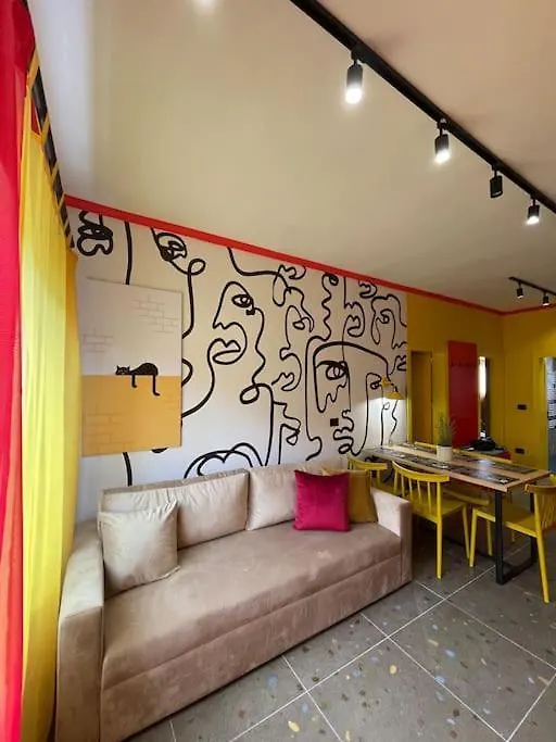 The House Of Colors Apartamento Tirana